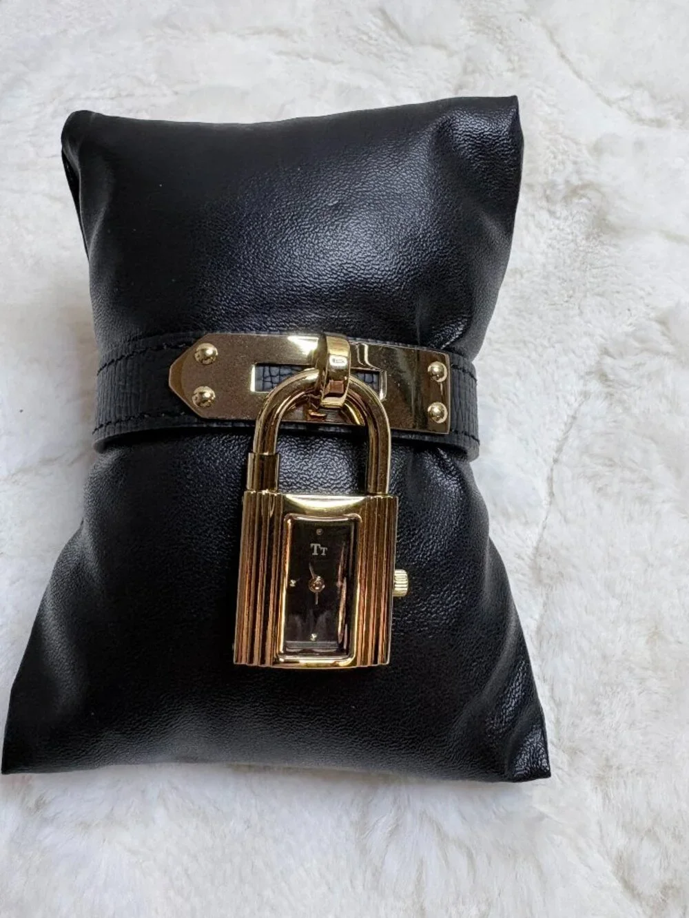 Luxury Kelly Style Padlock Wristwatch Bracelet in Gold Tone
